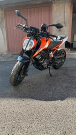 KTM DUKE 125