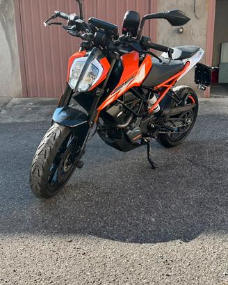 KTM DUKE 125