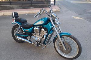 Suzuki Intruder 800