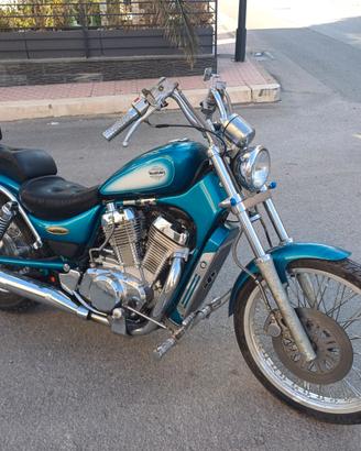 Suzuki Intruder 800