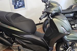 Piaggio Beverly 300 S