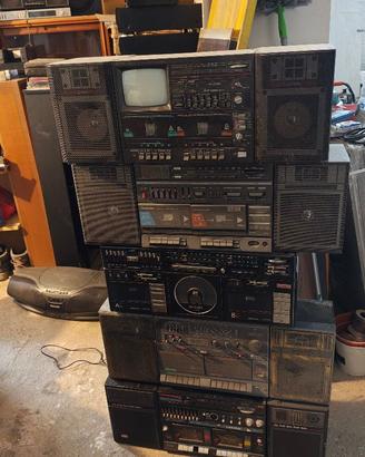 25 boombox    200 euro per tutti