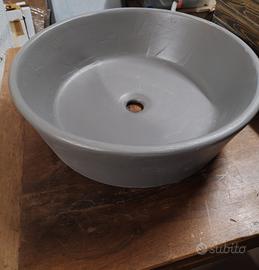Lavandino  rotondo rivestito in eco malta grigio