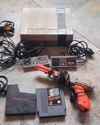 NES Nintendo Entertainment System 1985