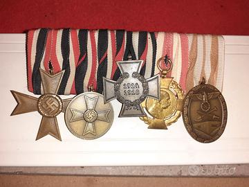 MEDAGLIERE CON 5 MEDAGLIE PERIODO TERZO REICH