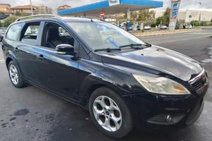 Ford focus Titanium 1.6 diesel tDCi 2010 restiling