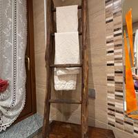 Scaletta portasciugamani in legno