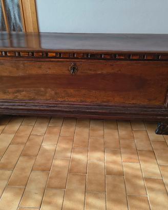 Cassapanca in legno