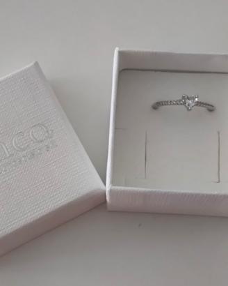 Anello con cuore 
