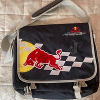 Borsa RedBull autografi vettel Horner Monza 2009