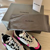 Balenciaga triple S