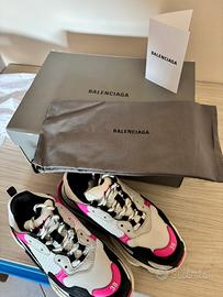 Balenciaga triple S