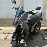 SEAT MO' eSCOOTER 125