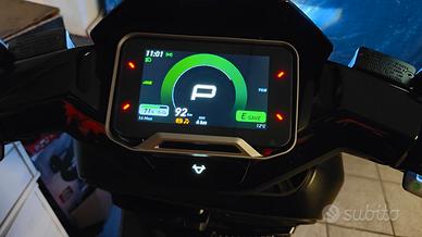 Scooter elettrico NQiX 500 con 4 Km percorsi