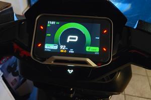 Scooter elettrico NQiX 500 con 4 Km percorsi