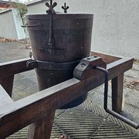 vecchio torchio per uva