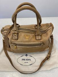 Borsa Prada in pelle di cervo colore beige