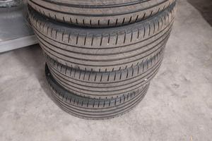 Set 4 gomme estive con cerchi Clio MK5