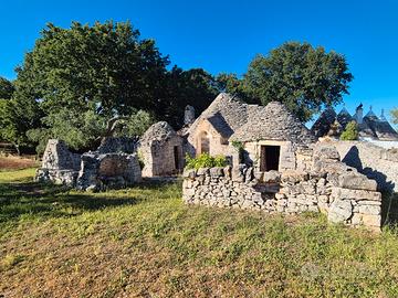 C.da Cicciopinto, trulli da ristr. con terreno