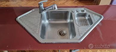 LAVANDINO E PIANO IN VETRO