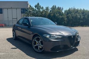 Alfa Romeo Giulia 2.2 150cv