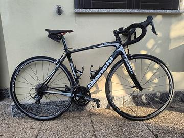 Bianchi intenso carbonio