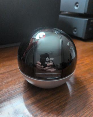 Telecamera Wi‑Fi EZVIZ C6W 4MP motorizzata