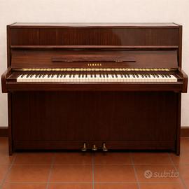 Pianoforte verticale Yamaha in legno