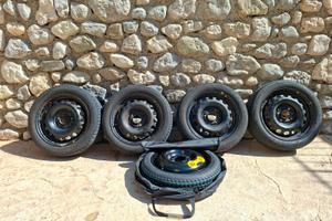 SET PNEUMATICI ESTIVI LETI DI CERCHIONI + RUOTINO