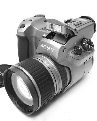 DIGITAL CAMERA SONY DSC D-700 (Vintage)