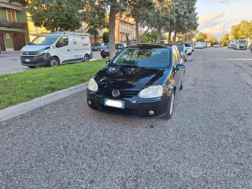 VW Golf V 1.6 GPL