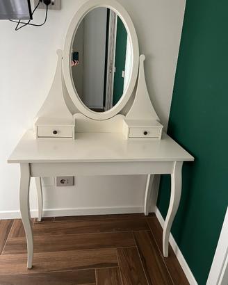 Toeletta trucco Ikea