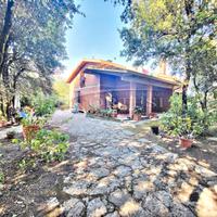 Villa Singola con Depandance e Terreno PSV/108