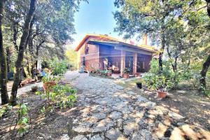 Villa Singola con Depandance e Terreno PSV/108