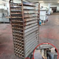 2 carrelli da forno per baguette usati