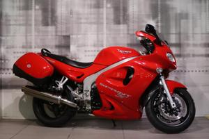 Triumph Sprint 955 ST