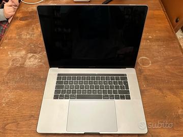 Macbook pro 15 2019 i9 560X
