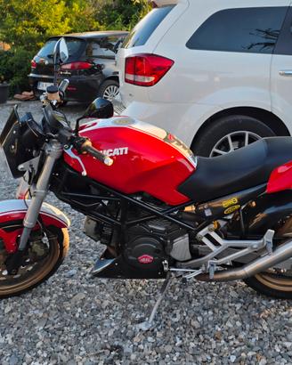 Ducati Monster 600