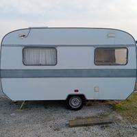 Caravan 4 posti