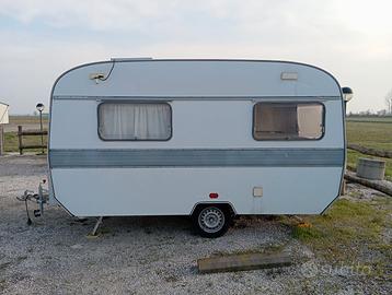 Caravan 4 posti