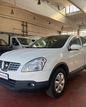 Nissan autocarro