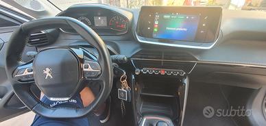 Peugeot 208 serie II 1.2 PureTech 75 CV – Full opt