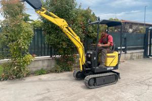 E144 Miniscavatore 8 q Eurodig allargabile