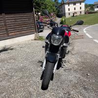 Suzuki GSR 600 - 2006