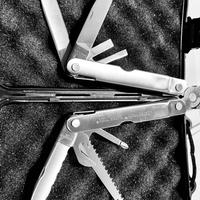 Leatherman ST raro con cap crimper
