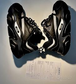 Scarpe B22
