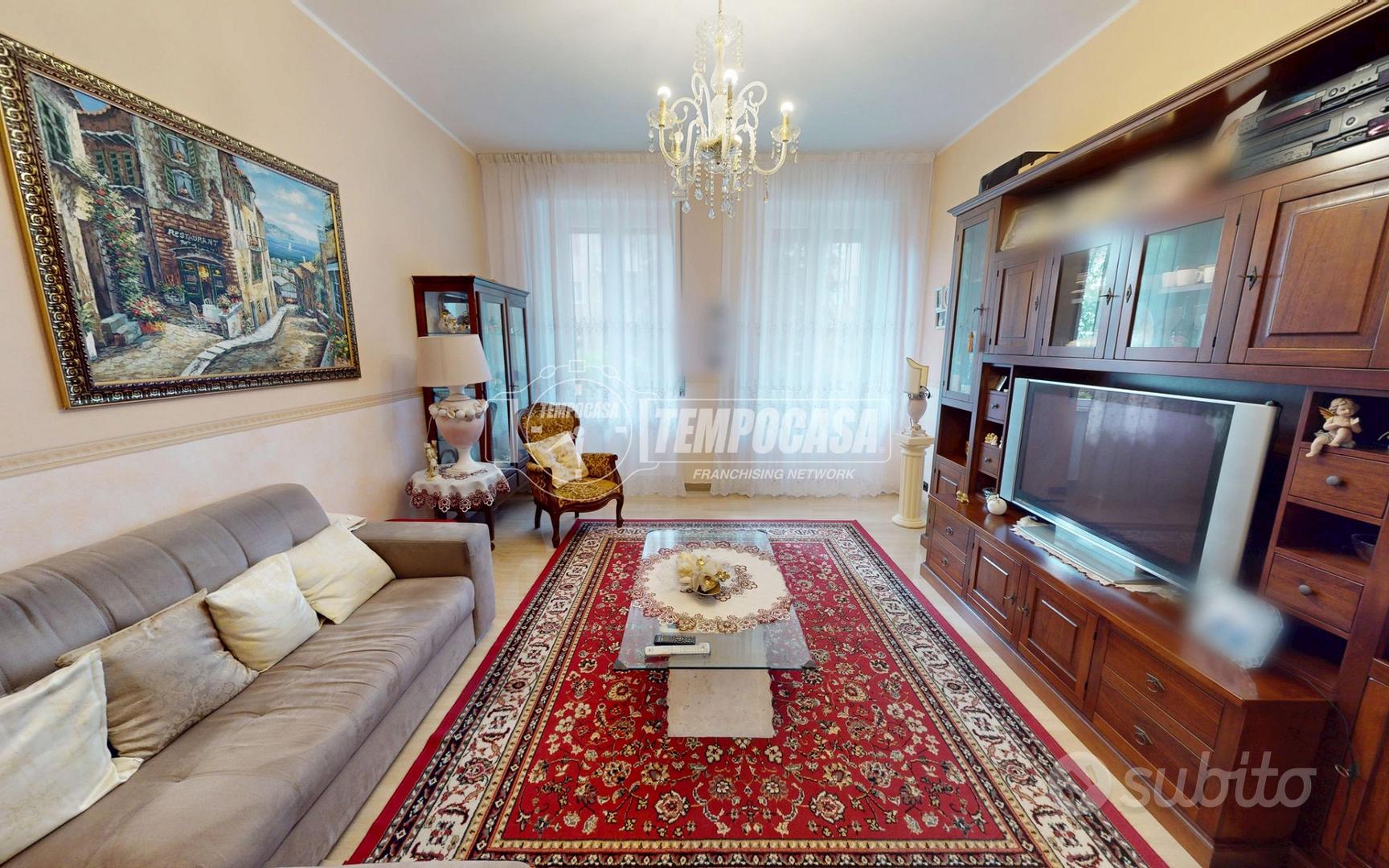 Ampio Trilocale in via Vittorio Alfieri - Vista 3