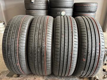 225 55 19 Bridgestone 90% utile DOT 24, compreso m