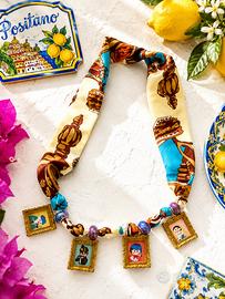 Collana foulard stile Positano con pietre e quadri