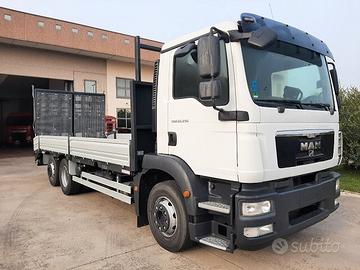 Man TGM 22.290 6x2 - Km 263.000 pianale con rampe